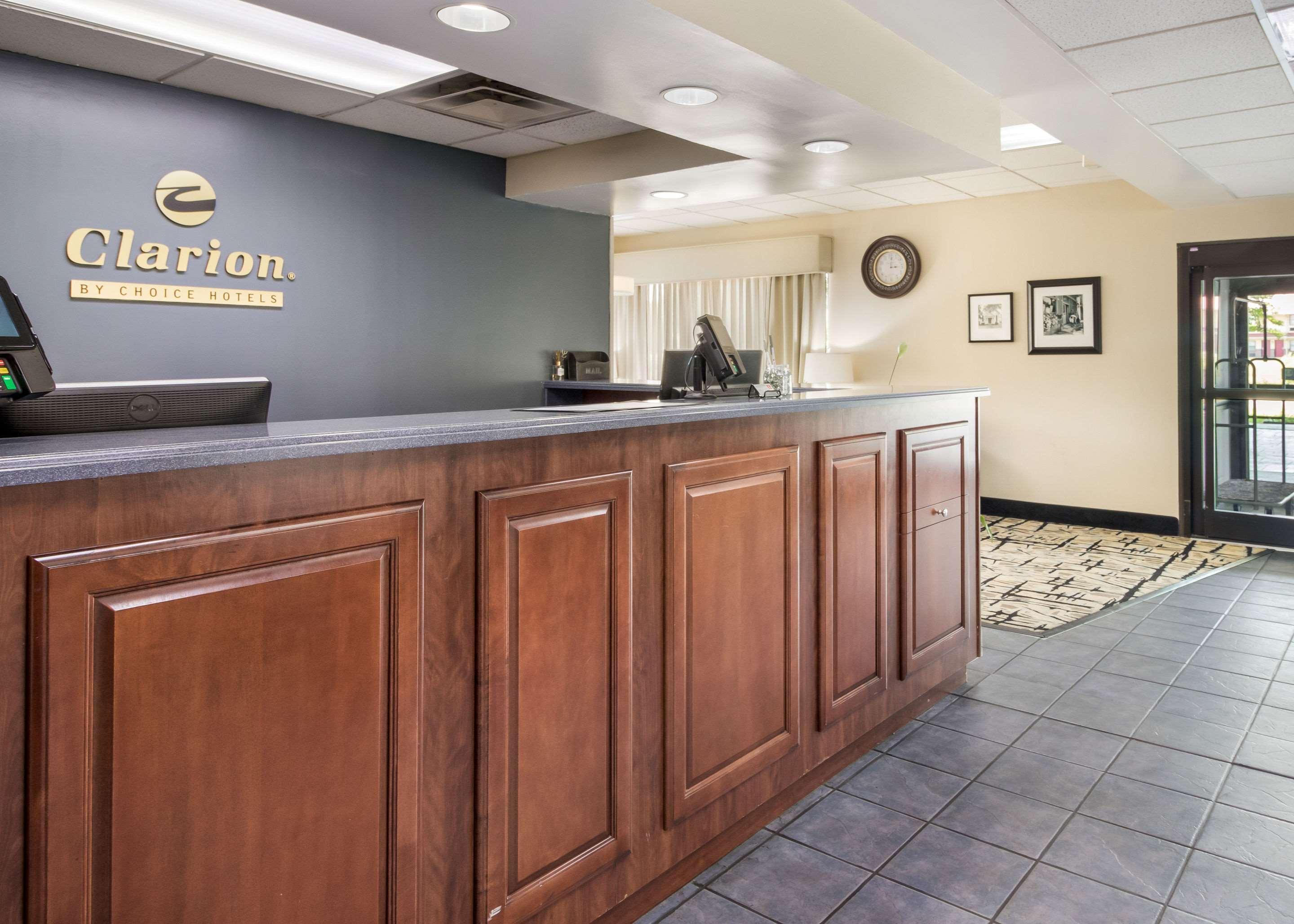 Clarion Inn Cleveland Near University Exterior foto